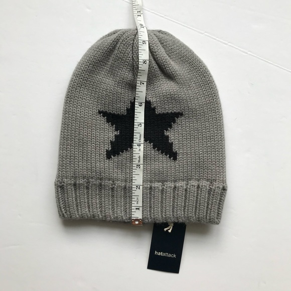 Black Star Hat Attack Gray beanie - Picture 5 of 8